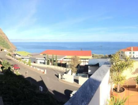 Sea View Apartment Porto Moniz Exterior photo